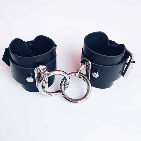 Bdsm handcuffs